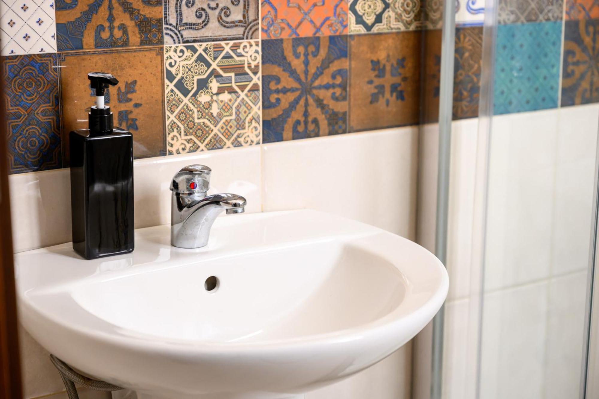 Kwatera prywatna F11 1, Private Double With Private Bathroom In Shared Flat *