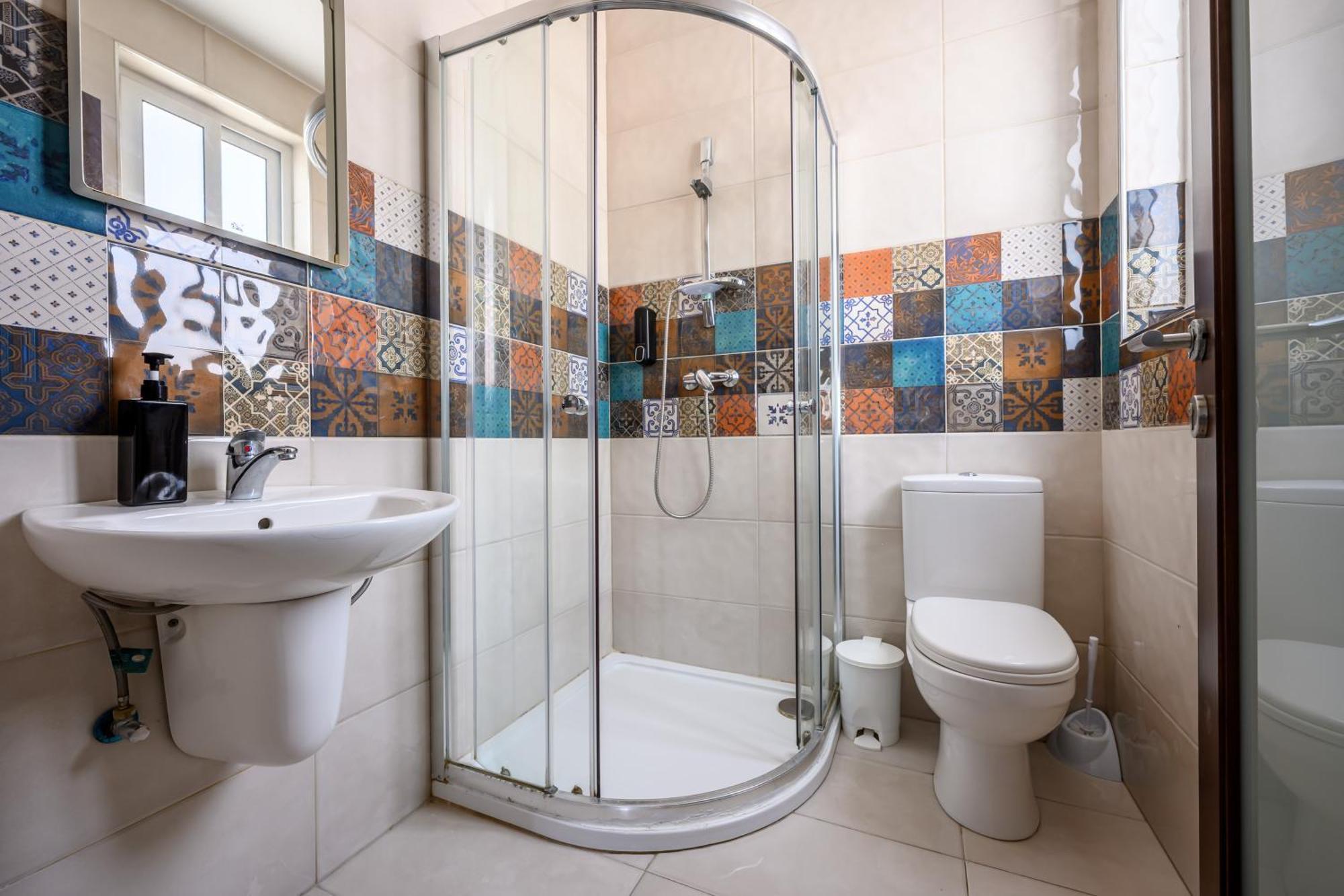 F11 1, Private Double With Private Bathroom In Shared Flat Msida