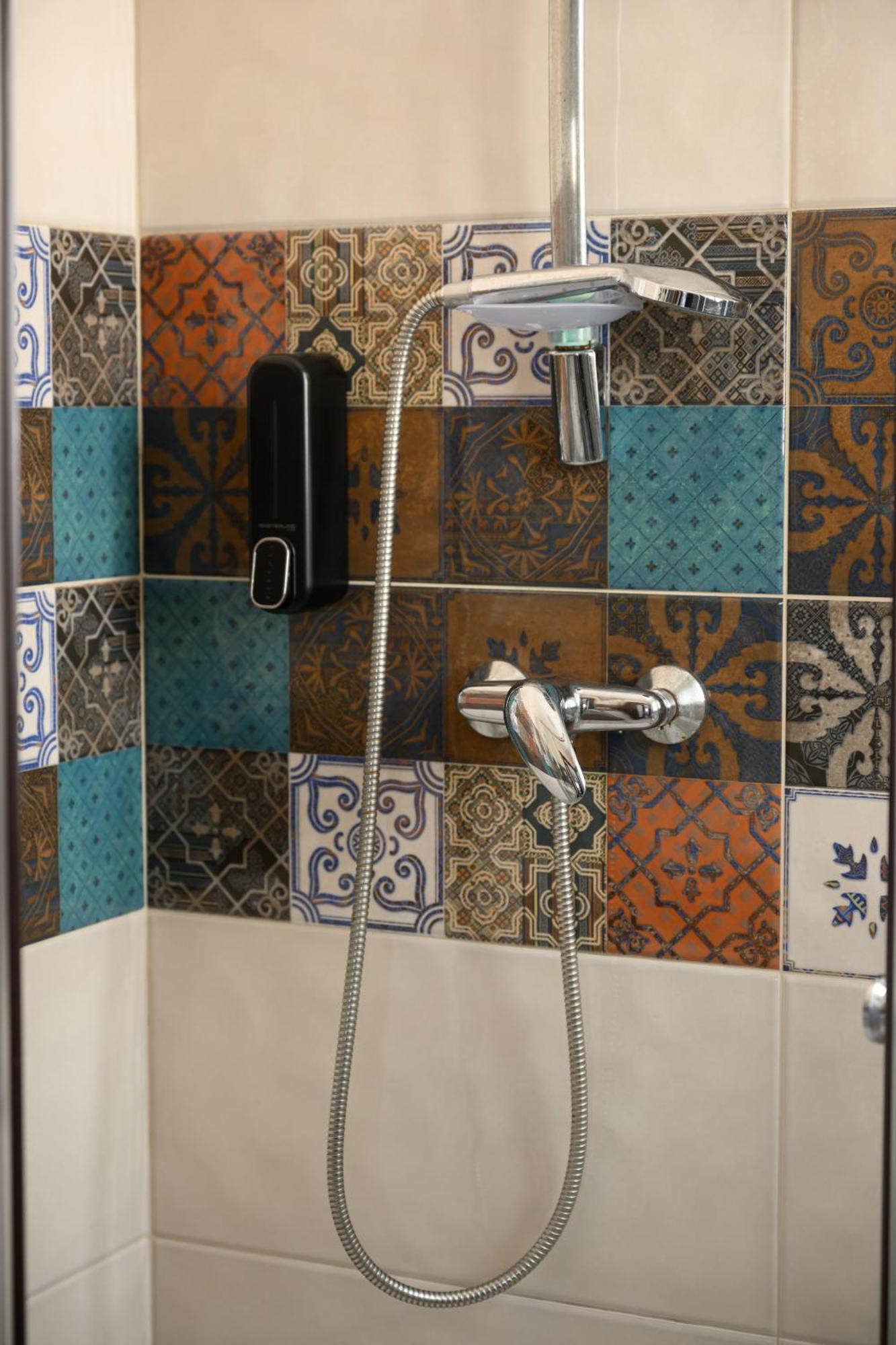 F11 1, Private Double With Private Bathroom In Shared Flat * Msida