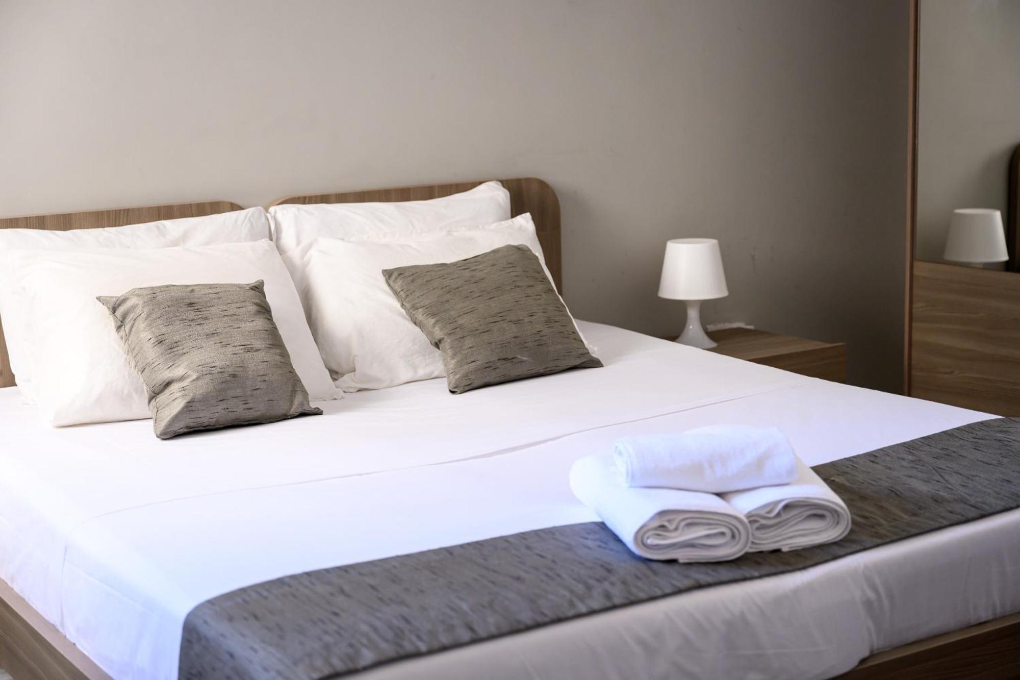 Kwatera prywatna F11 1, Private Double With Private Bathroom In Shared Flat